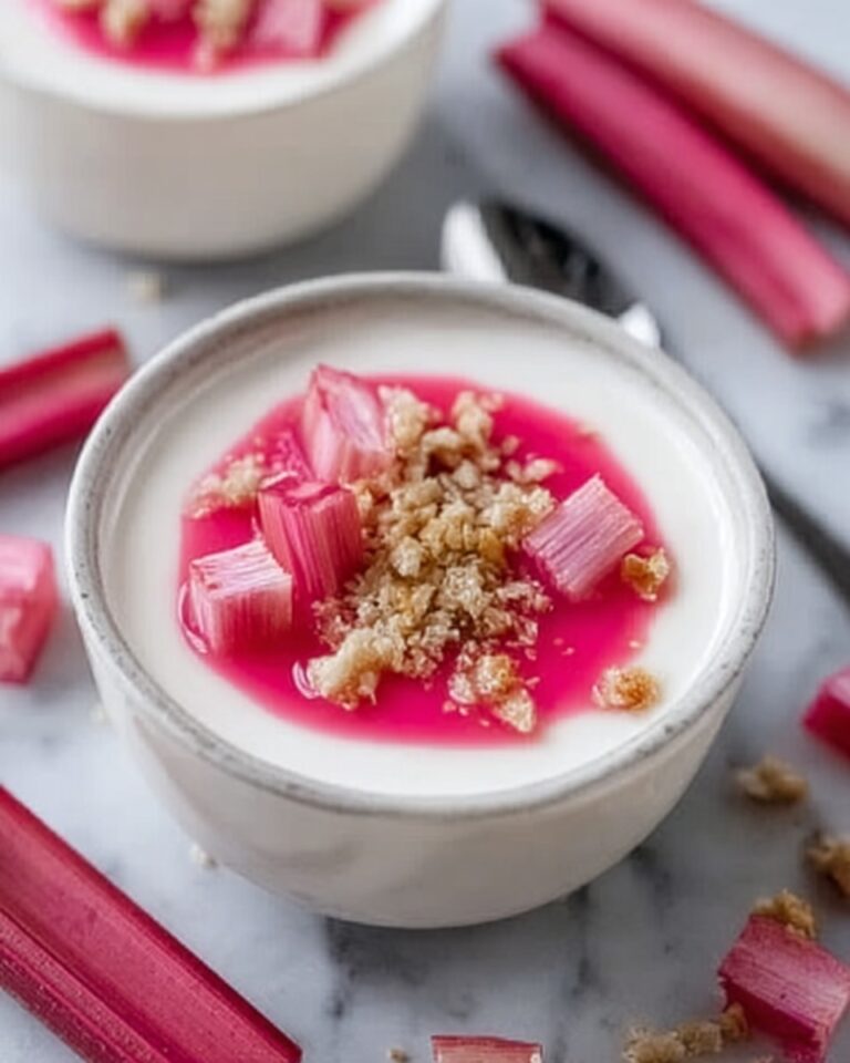 Rhubarb Panna Cotta: A Perfect Harmony of Tangy and Creamy Recipe