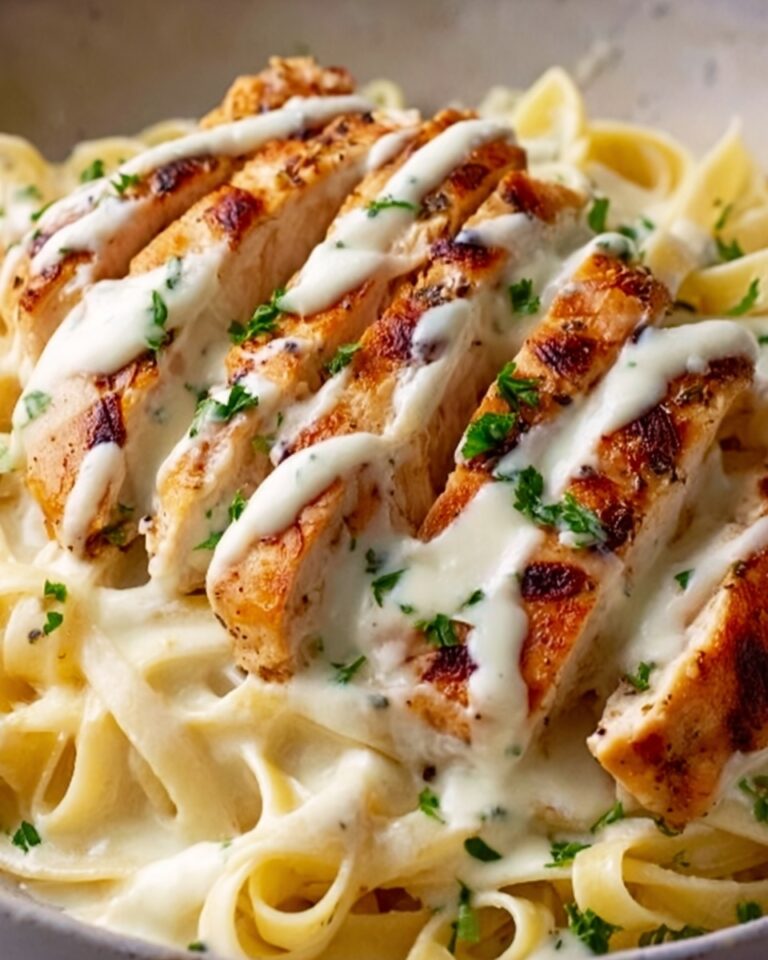 Creamy Chicken Alfredo with Egg Noodles Recipe