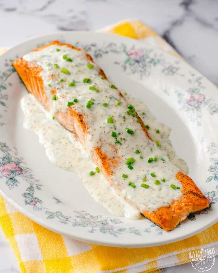 20 Minute Baked Salmon with Creamy Lemon Sauce Recipe